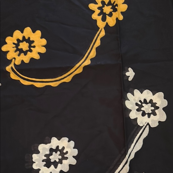 NEW Tory Burch Printed Pareo – Black Floral 🌼🖤 - Picture 7 of 8